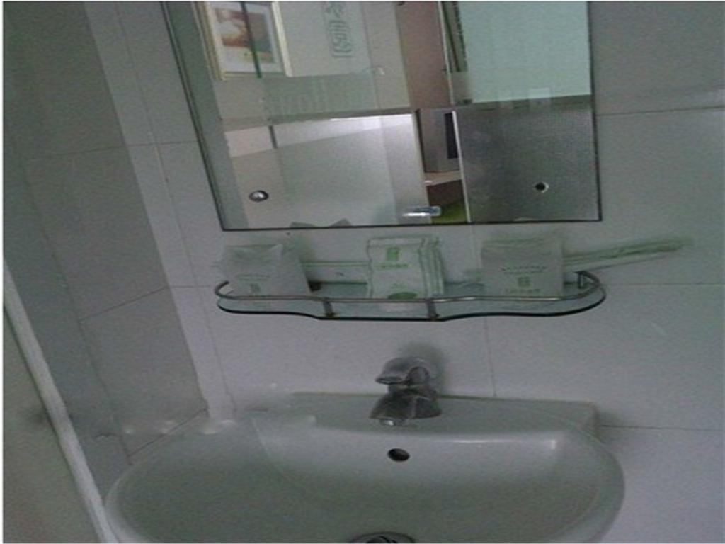 גואנגג'ואו Home Club Hotel Yuexiu Branch מראה חיצוני תמונה